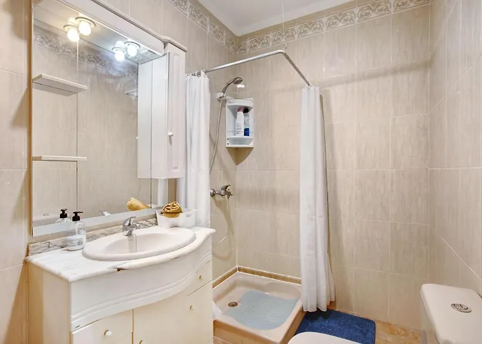 3 Bedroom Near Sta Cruz Nyaraló