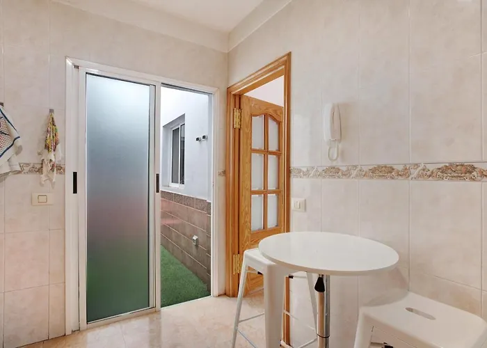 3 Bedroom Near Sta Cruz Nyaraló *
