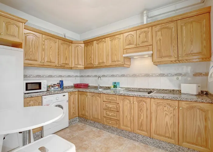3 Bedroom Near Sta Cruz Santa Cruz de Tenerife