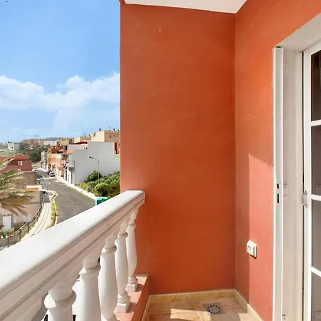 3 Bedroom Near Sta Cruz Holiday home