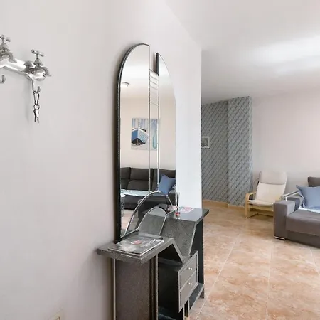 3 Bedroom Near Sta Cruz 度假居 圣克鲁斯-德特内里费