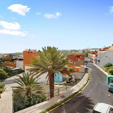 Holiday home 3 Bedroom Near Sta Cruz Santa Cruz de Tenerife