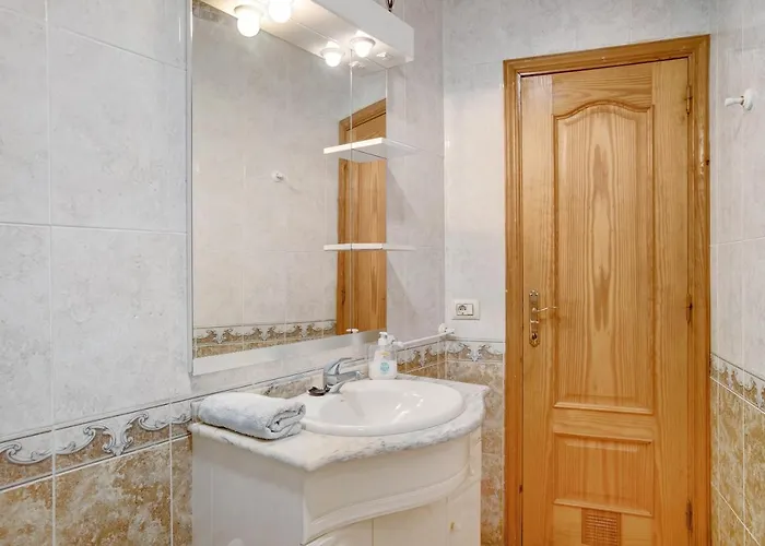 3 Bedroom Near Sta Cruz