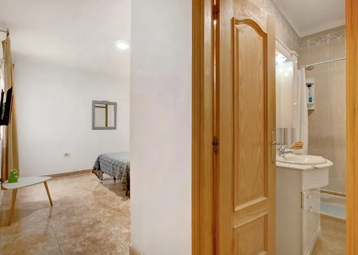 3 Bedroom Near Sta Cruz * Santa Cruz de Tenerife